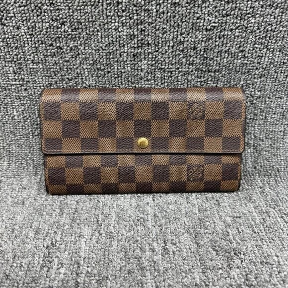 Louis Vuitton Leather Wallet 335-021425 - Picture 2 of 13
